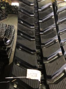 Voie en caoutchouc d'excavatrice 400*72.5W * 74 - Product Image 6