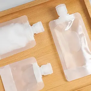 שקיות אריזת קרם פלסטיק למילוי חוזר של קרם נסיעות סטנד אפ פאוץ עם יניקה פיה
