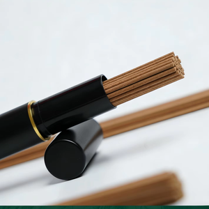 Incienso de los Cinco Elementos |   Tubo Negro de 10g |   Fragancia Oriental para Bienestar, Yoga y Mindfulness - Product Image 1