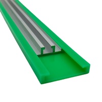 Extrusion d'usinage CNC personnalisée chaîne de convoyeur en plastique UHMWPE et rail de guidage latéral de profil de courroie