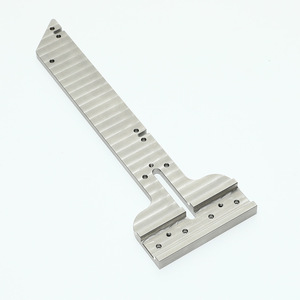 Pièce en acier inoxydable usinée CNC sur trois axes, sablée, composant de quincaillerie personnalisé non standard - Product Image 3