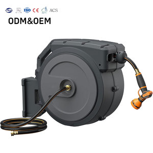 Carrete de manguera de jardín retráctil de goma de 1/2'' para exteriores, con certificación CNS, rebobinado automático, montado en pared, con pulverizador, venta al por mayor - Product Image 1