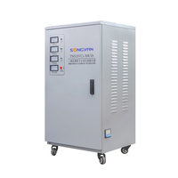 Régulateur de tension automatique triphasé AC 30KVA 380V certifié CE, stabilisateur pour équipement de ligne de production en usine, etc.