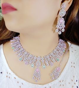 Collier américain clouté de diamants en plaqué argent pour femmes avec boucles d'oreilles et ensemble Mang Tikka Produit en vrac fait main - Product Image 6