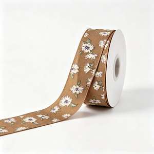 Ruban en polyester à imprimé floral vintage de 2,5/4 cm pour la décoration de boîtes cadeaux de boutique, 100 yards par rouleau, vente en gros - Product Image 4