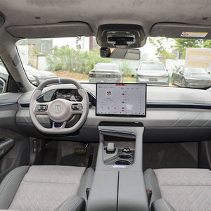 Nuove Auto Zeekr 001 AWD Sport Sedan, Guida a Sinistra, Doppio Motore, Bianca, 5 Posti, Veicolo Elettrico Zeekr - Product Image 5