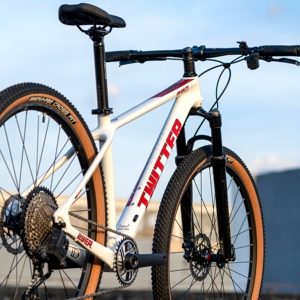 VTT Carbone Deore 29 Pouces de Haute Qualité - Product Image 3