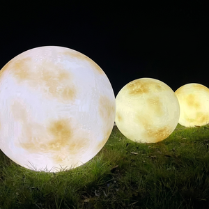 Lampes en fibre de verre en forme de lune pour parcs à thème, centres commerciaux, stations balnéaires et projets d'affichage de paysages lunaires immersifs - Product Image 1