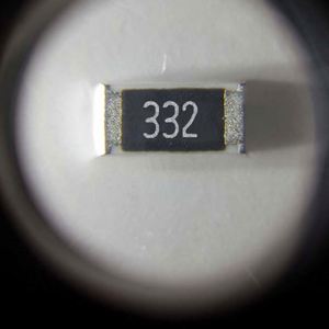 Manufacturer Direct CR1206J40332G 1206 3216 Resistors Chip Resistors SMD Resistors 3.3Kohm 5% 1/4W Thick Film Resistor - Product Image 1