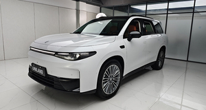 รถยนต์พลังงานใหม่ Leapmotor C16 รุ่นพรีเมียม SUV 5 ประตู <span class=keywords><strong>6</strong></span> ที่นั่ง ปี 2026 กำลังไฟ 170 กิโลวัตต์ ความเร็วสูงสุด 190 กม./ชม. แบตเตอรี่ 74.9 กิโลวัตต์-ชั่วโมง ระยะทางวิ่งไกลพิเศษ 170 กม. รถมือสองราคาถูก - Product Image 2