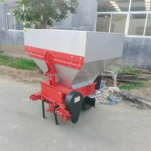 Tractor Pto Driven Máquina esparcidora de estiércol con tanque de fertilizante de acero inoxidable Esparcidor de fertilizante orgánico a la venta - Product Image 6