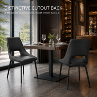 Ensemble de chaises de salle à manger noires mates à dossier ouvert, table carrée sculptée avec découpe, piédestal noir