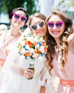 Wholesale VANTUR Durable Plastic Team <b>Bride</b> Heart-Shaped Sunglasses for Wedding Party and <b>Bride</b> <b>to</b> <b>Be</b> <b>Decorations</b> - Product Image 4