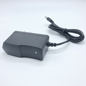 Caricabatteria <span class=keywords><strong>al</strong></span> <span class=keywords><strong>litio</strong></span> 5 v1a 5 v1a luce di svolta intelligente <span class=keywords><strong>batteria</strong></span> <span class=keywords><strong>al</strong></span> <span class=keywords><strong>litio</strong></span> <span class=keywords><strong>ricarica</strong></span> lampada 5V che cambia <span class=keywords><strong>batteria</strong></span> <span class=keywords><strong>ricarica</strong></span> lampada da tavolo ch - Product Image 4