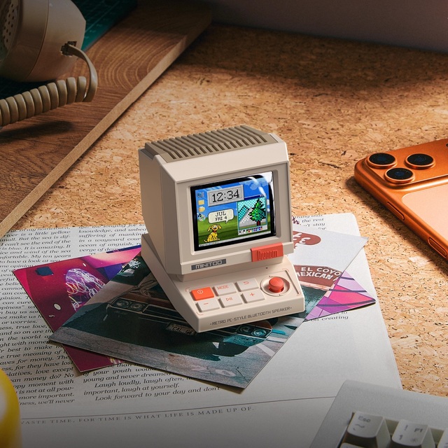 Divoom MiniToo Retro for 5W Plastic Speaker Portable Pixel Display Music Box Computer Style Gift