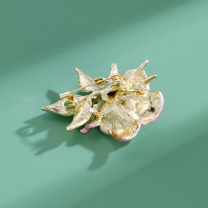 Broches de Flores de Aleación Chapados en Oro con Esmalte de Goteo, Diseños Personalizados, Lujo, Unisex, Regalo para Bodas, Compromisos y Fiestas - Product Image 4