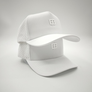 Gorra de Golf de Cinco Paneles, Sólida e Impermeable, con Emblema de Silicona Personalizado, MOQ Bajo, OEM, Perforada con Láser, Transpirable, Elección Profesional - Product Image 3