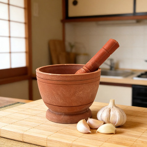 Mortero y pilón de cerámica Nahe para ajo, molinillo manual de hierbas para uso en la cocina - Product Image 2