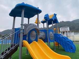 Attrezzatura <span class=keywords><strong>da</strong></span> gioco commerciale per esterni a tema Casa sull'albero Orest, scivolo per bambini, struttura <span class=keywords><strong>da</strong></span> gioco per asili e parchi - Product Image 5