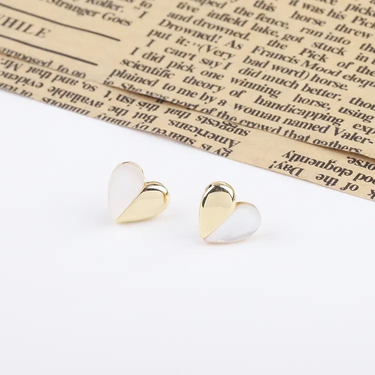 2023 Best Selling Design Brass Earrings 14k Gold Plated Ladies Heart Shell Earrings