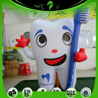 Hongyi jouet géant publicité gonflable dent dessin animé modèle ballons personnalisé gonflage brosse à dents forme ballons pour la Promotion