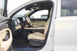 <span class=keywords><strong>Mejor</strong></span> <span class=keywords><strong>Precio</strong></span> 2026 Geely Monjaro Xingyue L 2.0TD DCT/8AT SUV Nuevo Diseño 5 Plazas LHD <span class=keywords><strong>Coche</strong></span> Chino Fiable Venta al por Mayor de Fábrica - Product Image 3