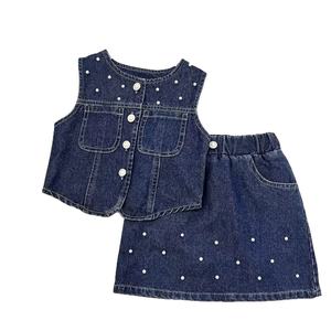 Ensemble en jean d'été pour filles 2026 : Nouveau gilet en jean perlé et jupe courte rétro, ensemble deux pièces pour bébés filles - Vente transfrontalière - Product Image 2