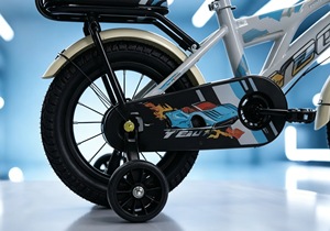 Vélo pour enfant avec roues auxiliaires, panier arrière, cadre en acier, motif racing cool, vélo à pédales pour bébé - Product Image 5