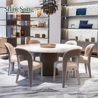 Chaise de salle à manger de designer à dossier découpé unique, en tissu, avec structure en bois massif, chaise de salle à manger de luxe pour la maison, l'appartement, l'hôtel, les projets