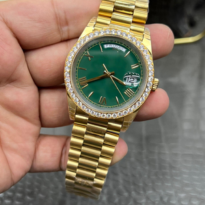 Montres mécaniques 40 mm automatiques en métal doré avec lunette sertie de diamants, cadran <span class=keywords><strong>noir</strong></span>, <span class=keywords><strong>montre</strong></span> de luxe pour <span class=keywords><strong>homme</strong></span> en or jaune avec diamants, <span class=keywords><strong>montre</strong></span> sertie de diamants moissanite - Product Image 3