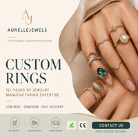 Fabricants de bijoux personnalisés – Boucles d'oreilles Huggie tendance en acier inoxydable plaqué or 18 carats, de haute qualité, étanches, inaltérables et hypoallergéniques
