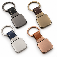 Porte-clés en métal personnalisé avec étiquette rectangulaire en cuir, logo personnalisé, cadeau promotionnel en gros, fournisseur OEM, fabricant de porte-clés