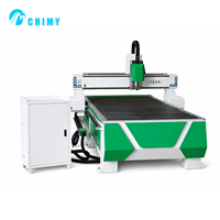 Routeur CNC 1300 2500 3.7KW pour gravure et découpe de panneaux de particules
