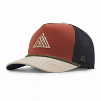Casquette Trucker Personnalisée Découpée au Laser avec Cordon Perforé, 5 Panneaux, Patch en Caoutchouc 3D, Blocs de Couleurs, Respirante pour Sports de Plein Air