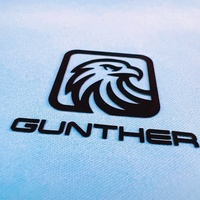 Étiquettes personnalisées en vinyle thermocollantes, patchs logo 3D en silicone et autocollants thermocollants pour T-shirts, sweats à capuche et vêtements OEM ODM
