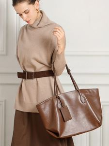 Sac fourre-tout pour femme en cuir véritable grande capacité, sac à bandoulière haut de gamme pour femme, sacs d'école rétro élégants, sacs à main pour femmes - Product Image 3
