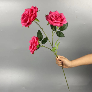 Flores Artificiales de Seda Hechas a Mano Realistas, Arreglo en Cascada de 3 Rosas de Diamante para Decoración de Bodas, Hoteles y Centros Comerciales - Product Image 6