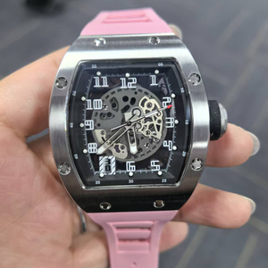 Montre mécanique automatique squelette tonneau pour <span class=keywords><strong>homme</strong></span>, bracelet en silicone rose, montre-bracelet de sport de luxe, montre étanche en gros - Product Image 1