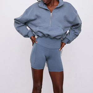 Felpa in cotone caldo e caldo da donna felpa con Zip a quarto con cappuccio semplice nero con Zip pullover Cropped - Product Image 2