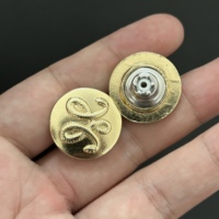 Kancing Jahit Berkualitas Tinggi 4 Lubang dari Paduan Seng Emas dengan Cangkang Hitam Putih dan Epoxy Berbentuk Kubah untuk Pakaian, Kancing Logam
