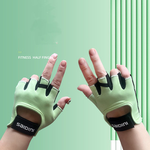 Guantes de Levantamiento de Pesas Unisex Transpirables y Antideslizantes con Logotipo Personalizado para Gimnasio y Fitness - Diseño de Medio Dedo, Talla Personalizada Disponible - Product Image 4