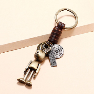 Retro Cổ Điển Mạ Hợp Kim Keychain Tay Dệt Phim Hoạt Hình Robot Da Bò Mặt Dây Chuyền Sáng Tạo Đơn Giản Món Quà Nhỏ Cho Các Bên - Product Image 1