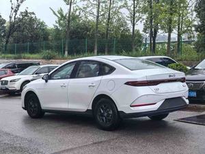 Voitures d'<span class=keywords><strong>occasion</strong></span> à vendre en Chine BYD Qin Plus DM-i 2025 128KM Elite PHEV Berline - Product Image 5