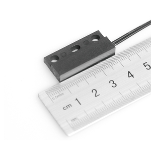 เซ็นเซอร์แม่เหล็กแบบไร้สัมผัส FPS-3215R พร้อมตัวเรือน ABS สำหรับระบบอัตโนมัติในอุตสาหกรรมและการตรวจจับตำแหน่ง - Product Image 1