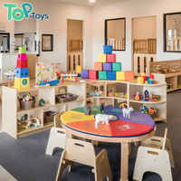 Ensemble table et chaises en bois TOP pour enfants, idéal pour la maternelle, la préscolaire, la salle de classe Montessori, l'apprentissage précoce et les activités créatives.