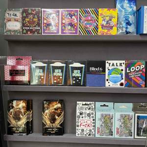 Tarjetas Coleccionables Personalizadas de Primera Calidad, Tarjetas de Anime y Dibujos Animados, Tarjetas de Juego con Bolsa de Lámina Protectora para el Mercado Japonés - Product Image 1