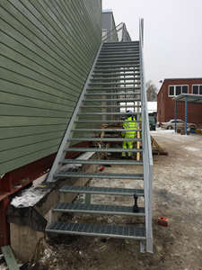 Bouwmaterialen Van Meta-Industriële Trappen Treden Stalen Trappen Loopbrug Traptrede Stalen Rooster - Product Image 6