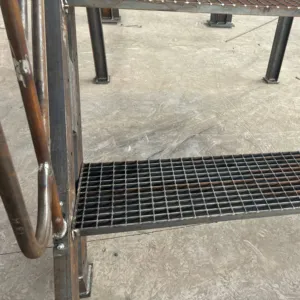 Factory manufacturing Durable steel stair tread steel grating Q235 Custom Steel Stair Treads