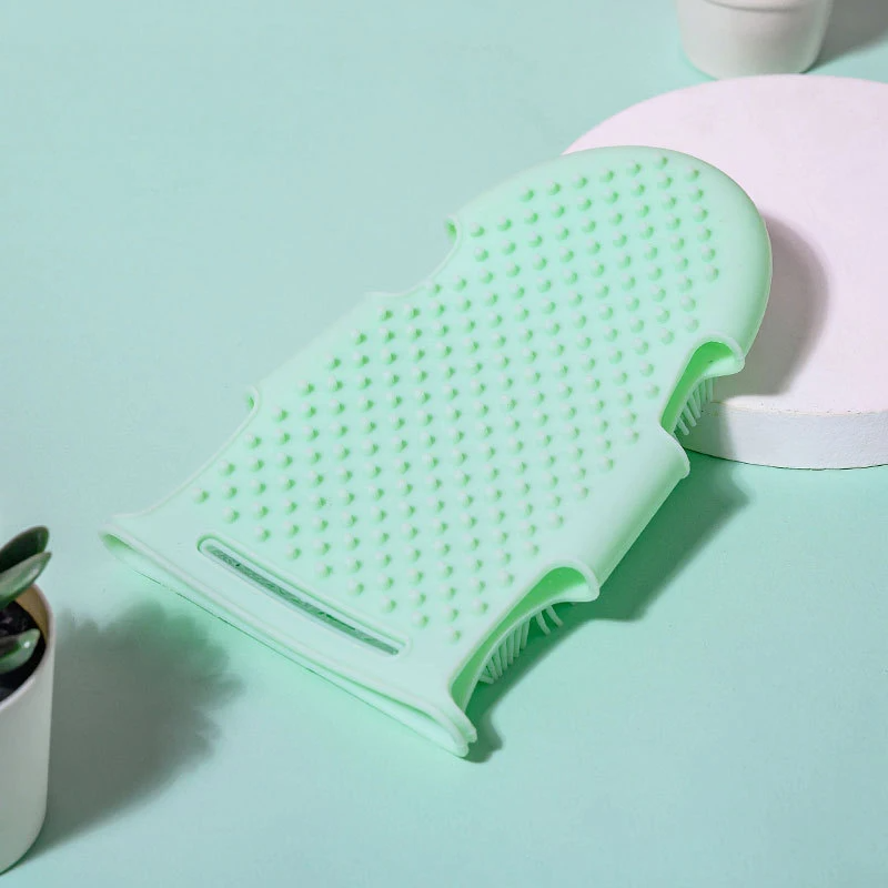 สีเขียวอ่อน