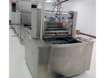 80KW Hard Sugar Candy Making Machine 150kg / H Lollipop Candy Production Line